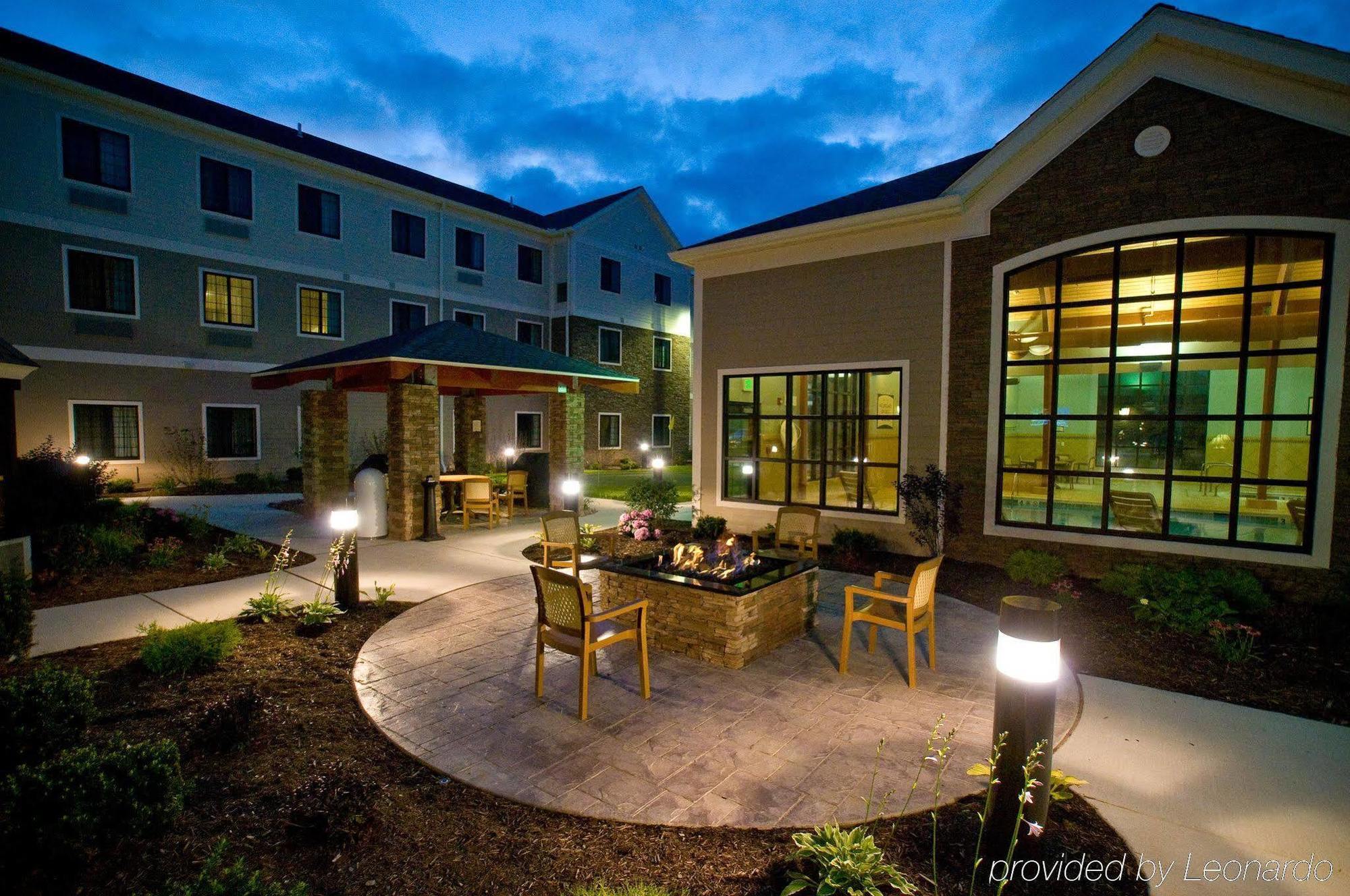 Hawthorn Suites By Wyndham Williamsville Buffalo Airport Exterior foto